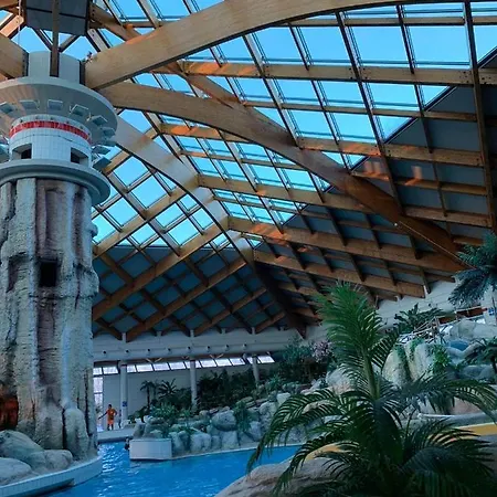 Mad House 1, Terme Catez Сasa de vacaciones