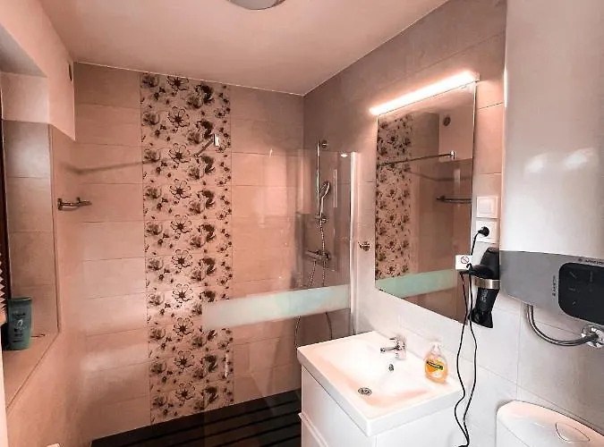 Mad House 1, Terme Catez * Čatež ob Savi